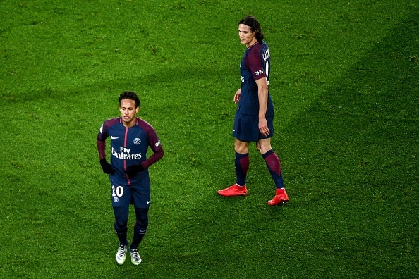 Dong doi khong an mung ban thang cung Cavani anh 1