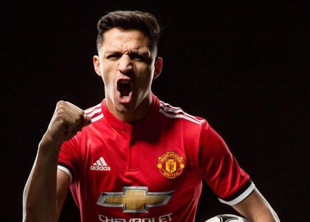 Sanchez rang ro trong ao dau Man Utd hinh anh