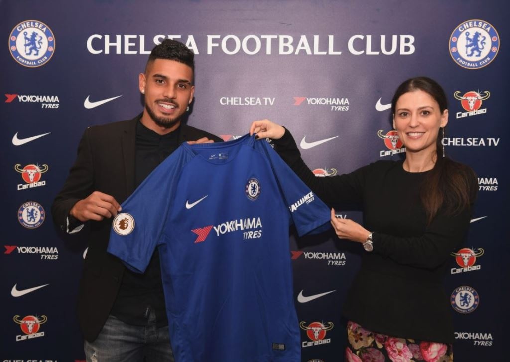 10 vu chuyen nhuong dang chu y anh 7