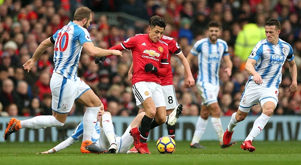 Sanchez lap ky luc anh 4