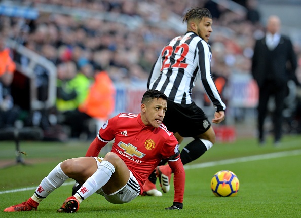 pha bỏ lỡ không tưởng của Alexis Sanchez ảnh 9 pha bo lo khong tuong cua Alexis Sanchez anh 9