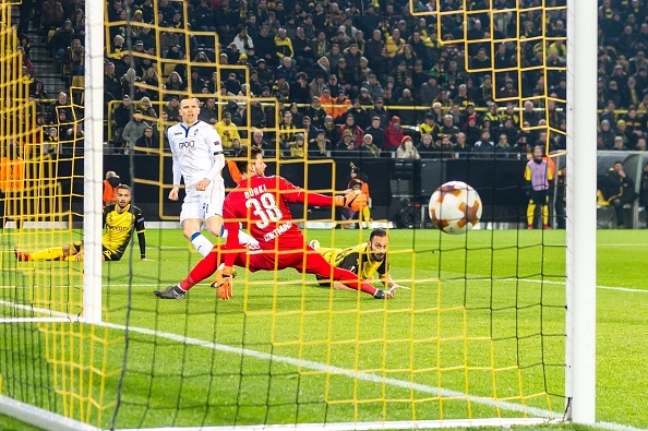 Batshuayi lập cú đúp ảnh 6 Batshuayi lap cu dup anh 6