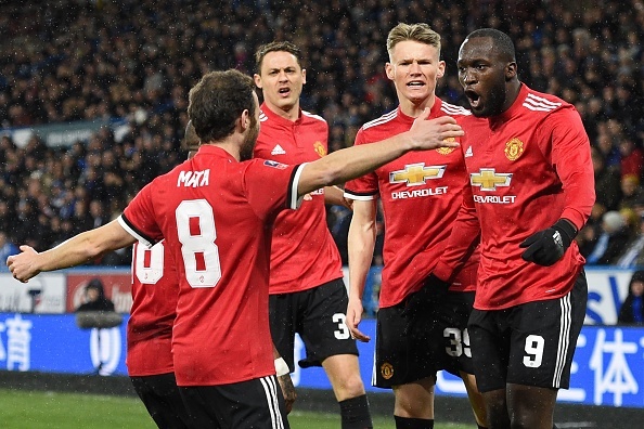 Lukaku lap cu dup dua MU vao tu ket FA Cup hinh anh
