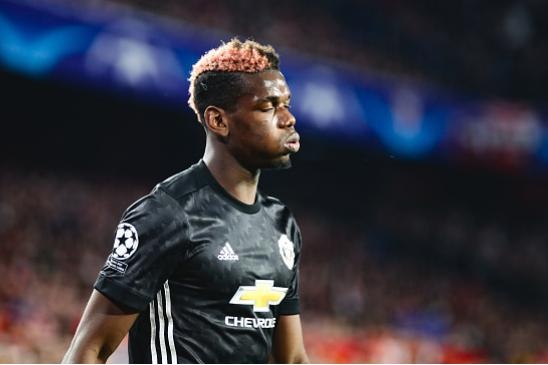 Pogba gui thong diep bi an sau khi bi day len ghe du bi hinh anh