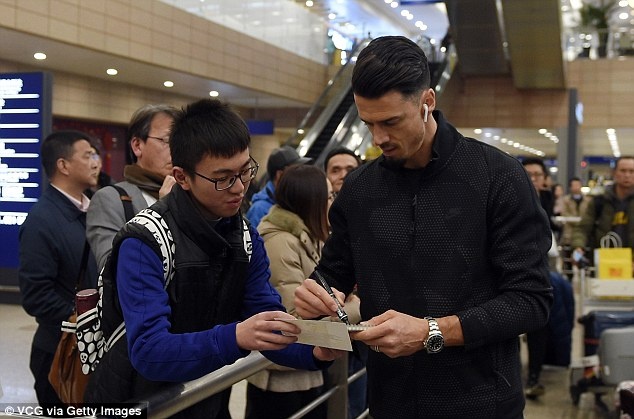 Fonte bi ghe lanh anh 1