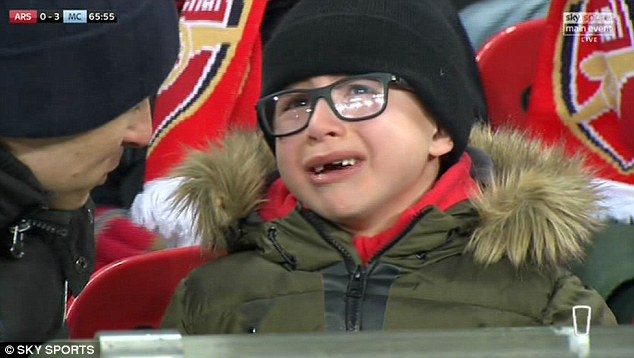 Voi Wenger,  den than thai cung khong quan trong anh 1