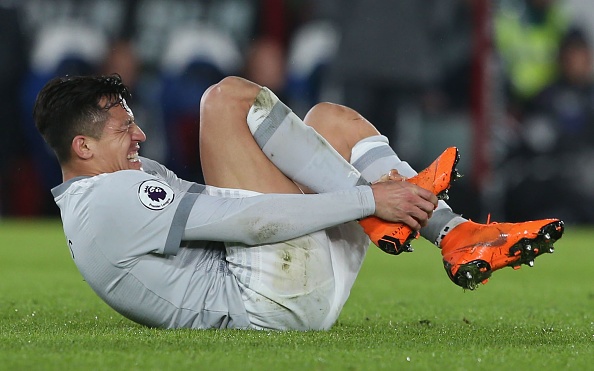 Pogba, Sanchez chơi như 2 đứa trẻ ảnh 1 Pogba, Sanchez choi nhu 2 dua tre anh 1