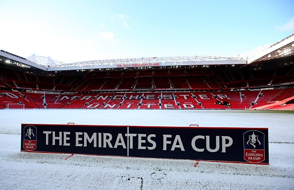 Băng tuyết bao phủ sân cỏ nước Anh ngày cuối tuần ảnh 1 Bang tuyet bao phu san co nuoc Anh ngay cuoi tuan anh 1