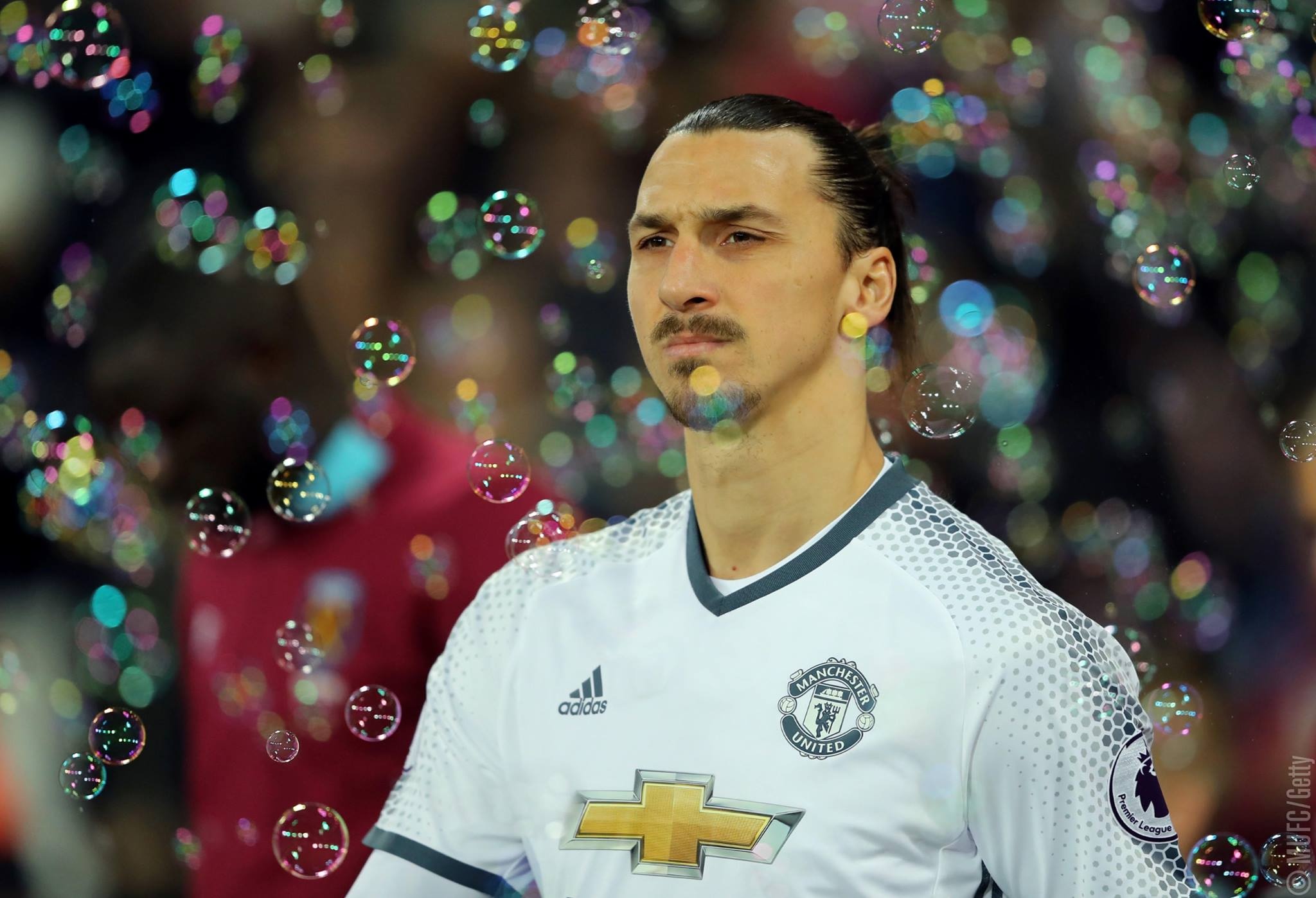 khoanh khac dang nho cua Ibrahimovic tai Man Utd anh 9