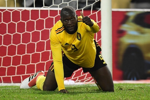 Lukaku lap cu dup giup Bi co chien thang 4 sao hinh anh