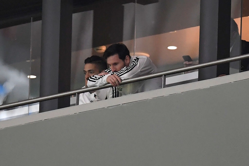 Messi nói gì với đồng đội ảnh 1 Messi noi gi voi dong doi anh 1