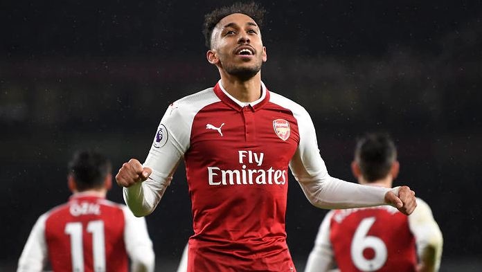 Arsenal 3-0 Stoke City: Aubameyang lap cu dup hinh anh