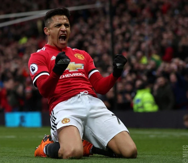 Lukaku gia nhap 'CLB 100' sau tran thang Swansea anh 2