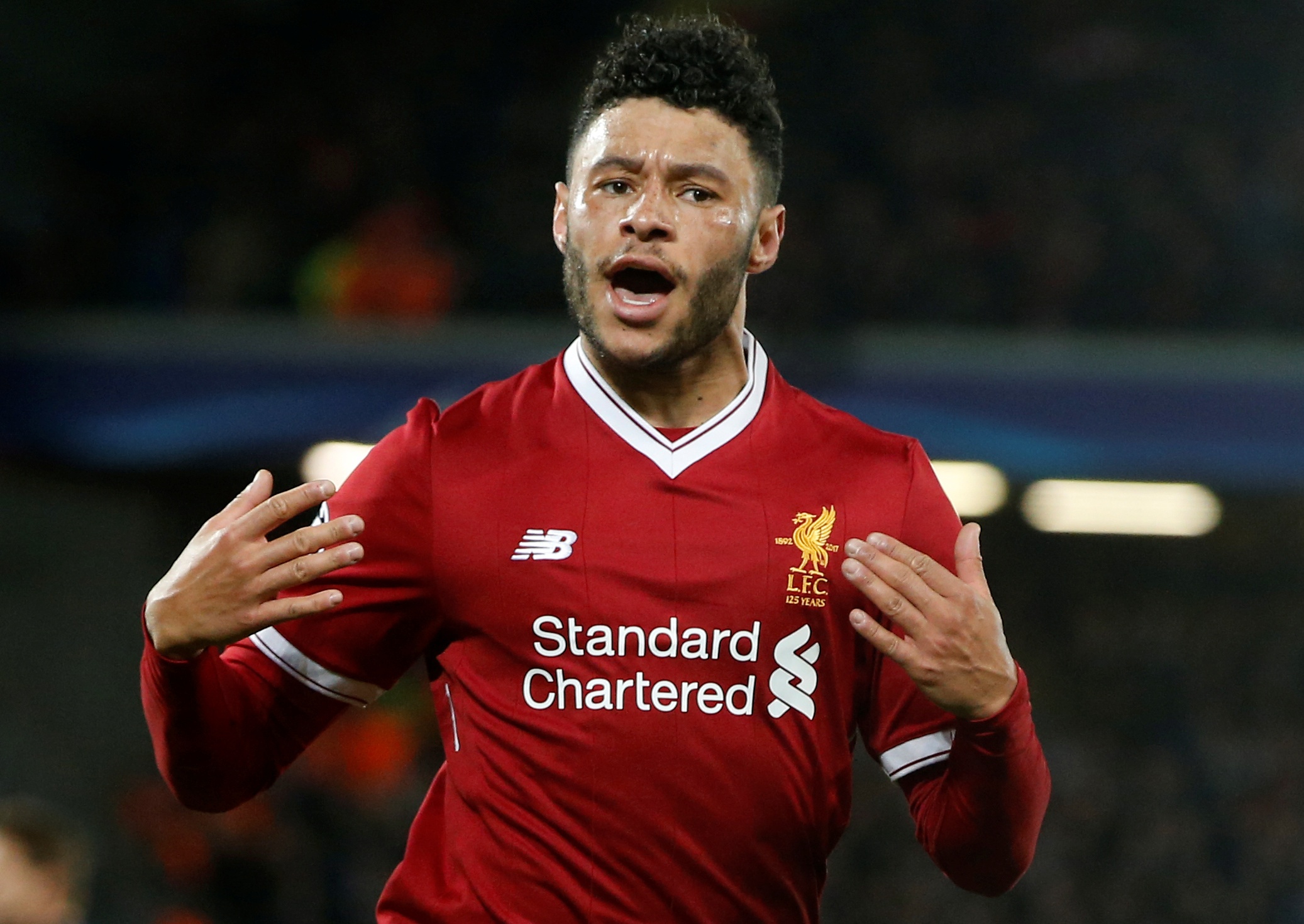 Arsenal duoc tri an sau chien thang cua Liverpool hinh anh