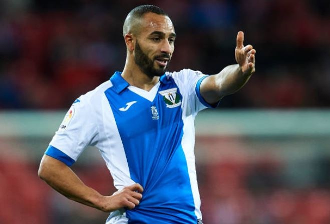 Messi lap hat-trick,  Barca lap ky luc bat bai o La anh 8