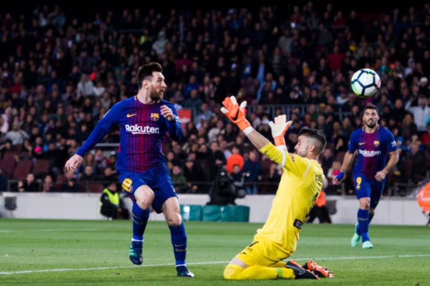 Messi lập hat-trick, Barca lập kỷ lục bất bại ở La ảnh 9 Messi lap hat-trick, Barca lap ky luc bat bai o La anh 9