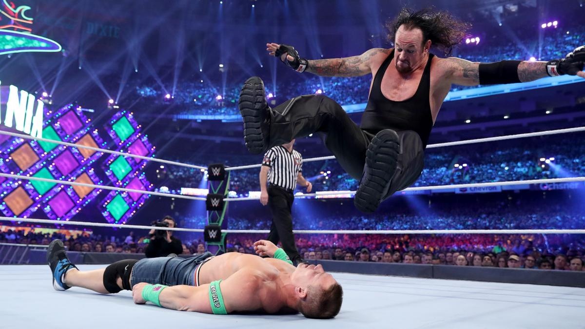 The Undertaker tai xuat ha chong vanh John Cena hinh anh