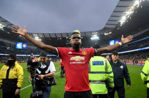 Dan sao MU tra dua Man City sau vu au da o derby luot di hinh anh