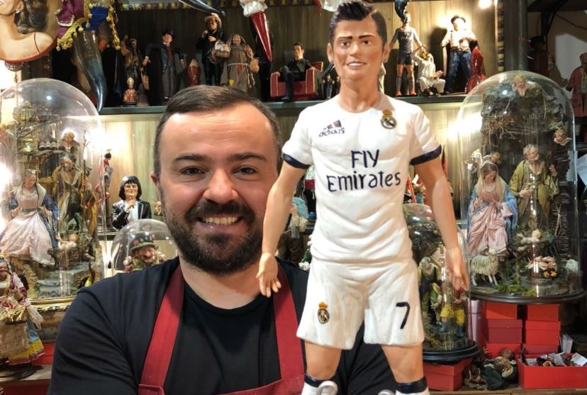 CDV Italy tac tuong Ronaldo sau khi loai Juventus hinh anh