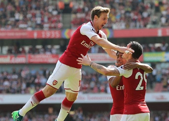 Arsenal 4-1 West Ham: Bung no 10 phut cuoi tran hinh anh