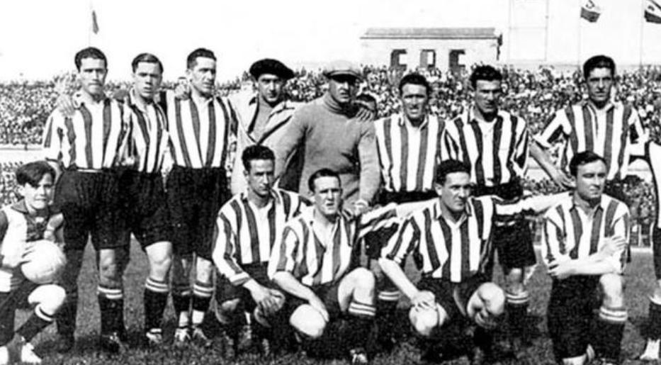 CLB có mùa giải bất bại trong lịch sử ảnh 2 CLB co mua giai bat bai trong lich su anh 2