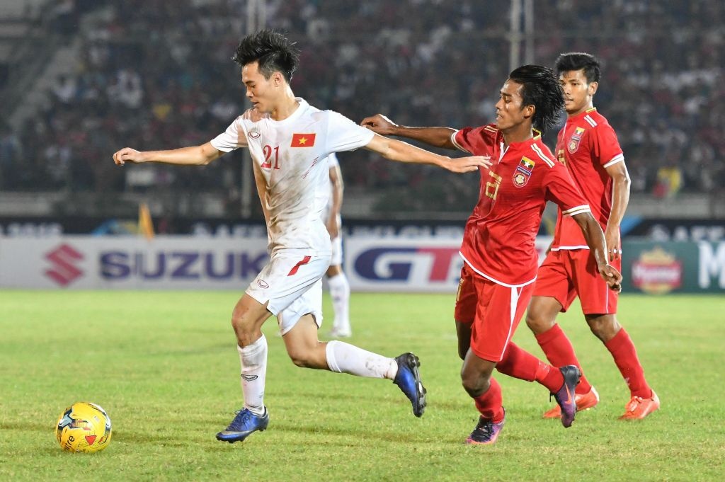 Viet Nam dung Malaysia, Myanmar tai AFF Cup 2018 hinh anh