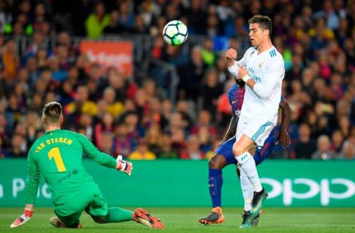 Ronaldo chan thuong anh 4