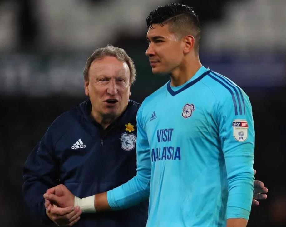 Neil Etheridge tung song nhu nguoi vo gia cu anh 3