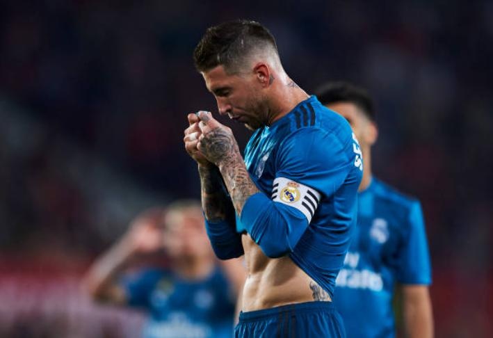 Ramos da hong 11 m va phan luoi, Real om han truoc Sevilla hinh anh