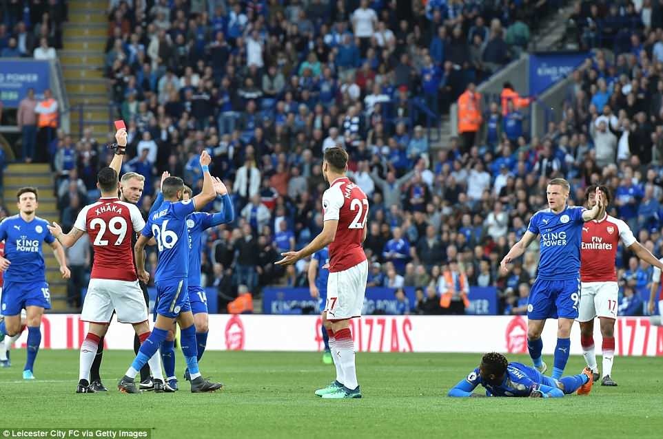 Arsenal thua Leicester anh 4