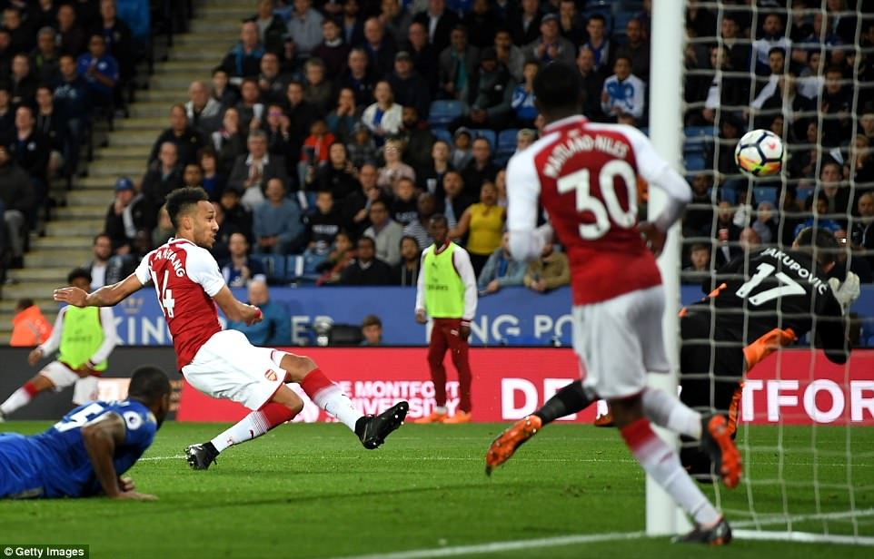 Arsenal thua Leicester anh 6