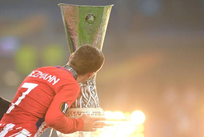 CĐV Man Utd đứng ngồi không yên vì Antoine Griezma ảnh 7 CDV Man Utd dung ngoi khong yen vi Antoine Griezma anh 7