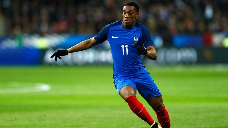 doi hinh sao Phap ngoi nha xem World Cup anh 9