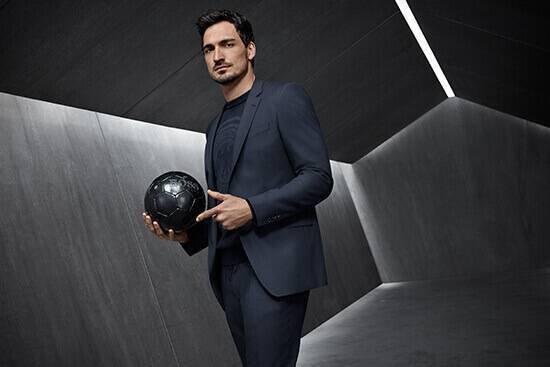 Dàn sao tuyển Đức hóa người mẫu trong bộ suit ảnh 8 Dan sao tuyen Duc hoa nguoi mau trong bo suit anh 8