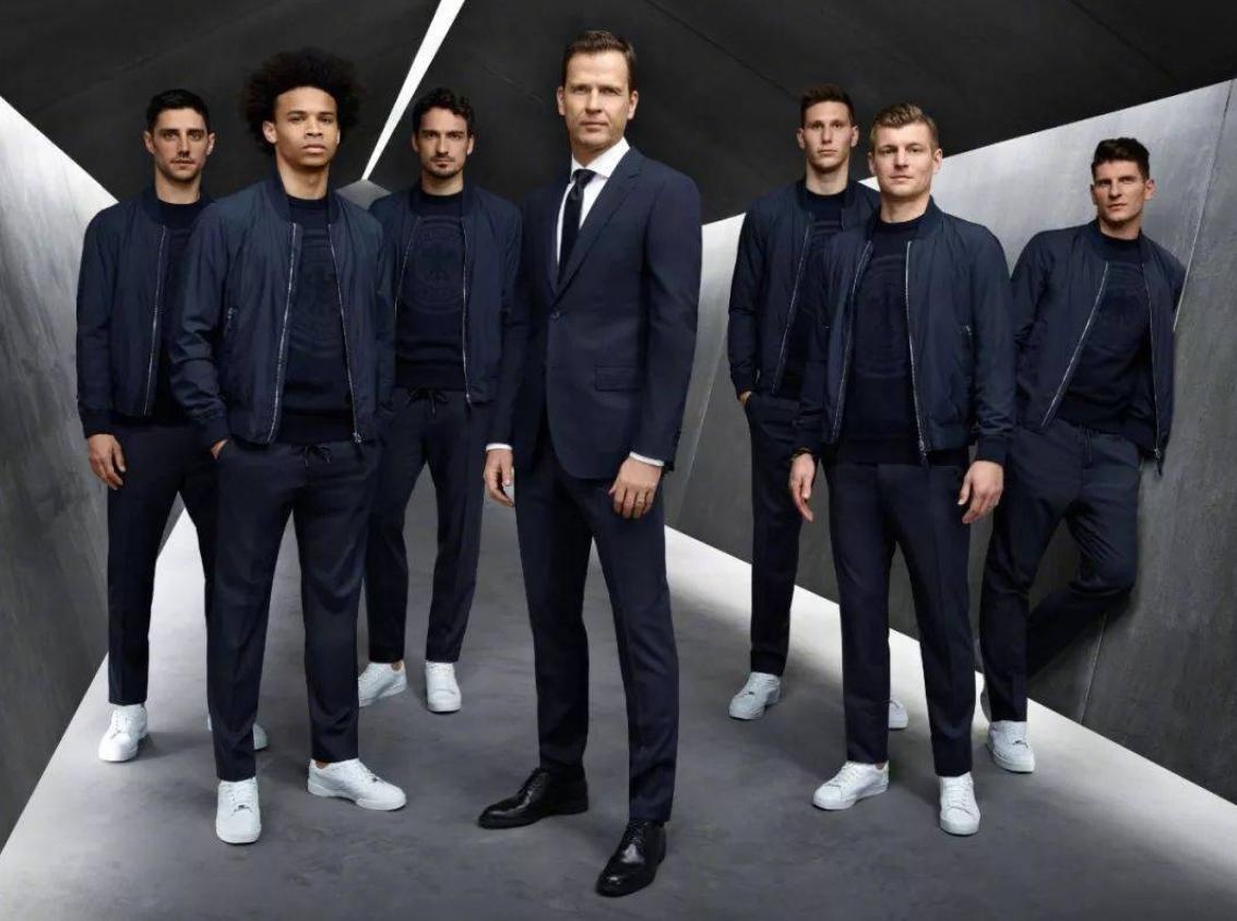 Dàn sao tuyển Đức hóa người mẫu trong bộ suit ảnh 6 Dan sao tuyen Duc hoa nguoi mau trong bo suit anh 6