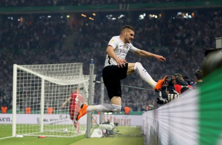 BAyern thua Frankfurt anh 8