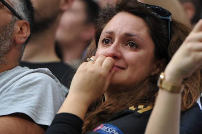 Buffon khoc nghen trong ngay chia tay Juventus anh 10