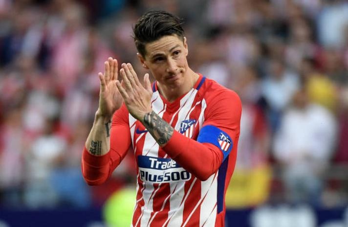 Torres lap cu dup trong lan cuoi khoac ao Atletico anh 11