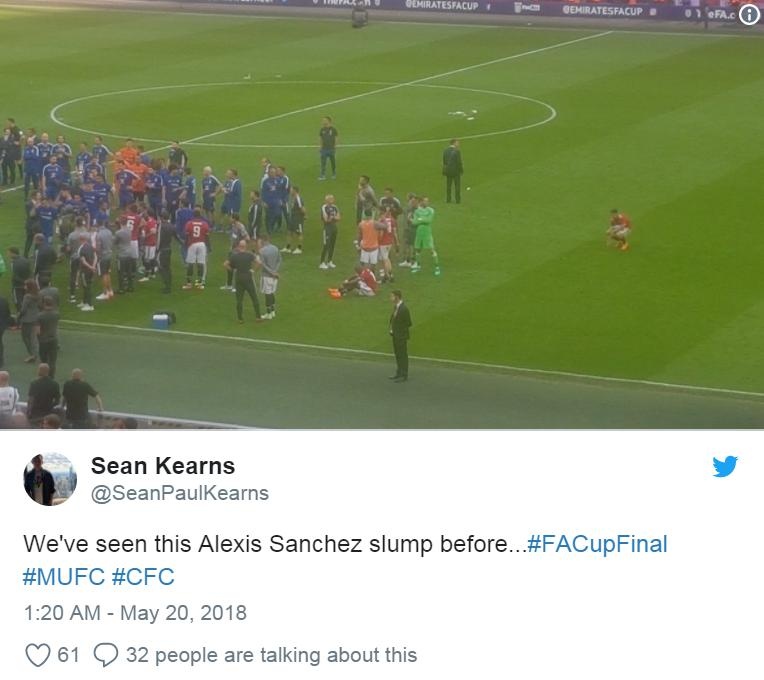 CĐV Arsenal hả hê vì Sanchez thi đấu tệ hại ảnh 5 CDV Arsenal ha he vi Sanchez thi dau te hai anh 5