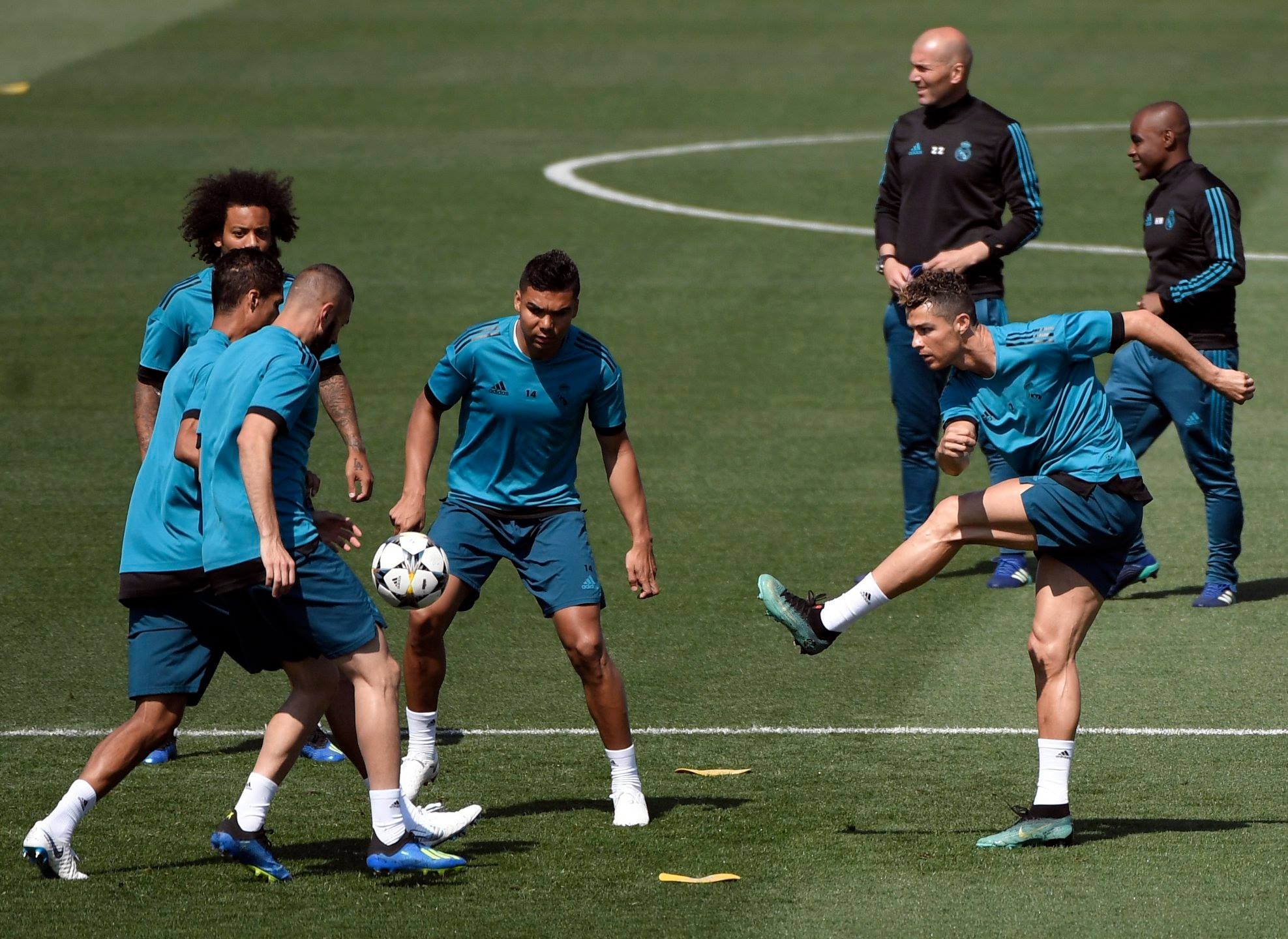 Real tap luyen chung ket C1 anh 3