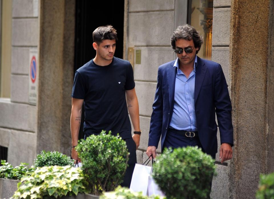 Bi mat gap giam doc Juventus, Morata san sang roi Chelsea? hinh anh