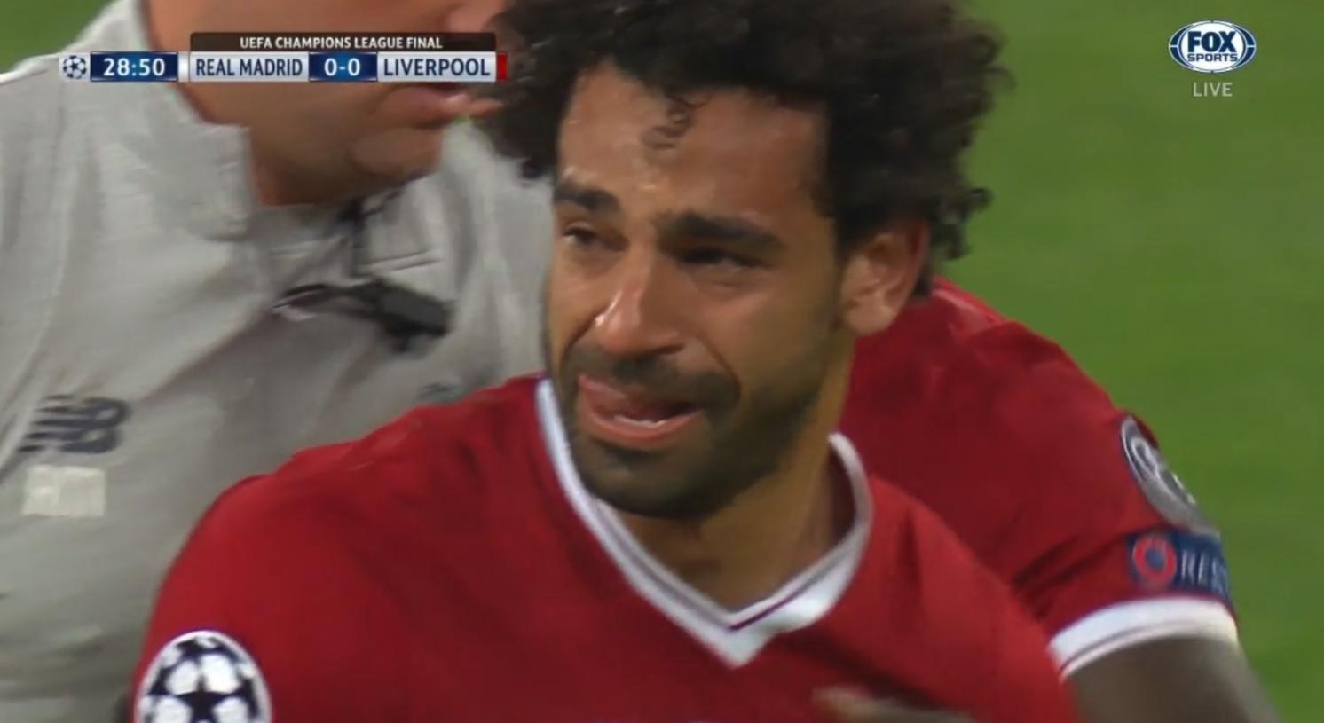 Ramos be tay Salah anh 5