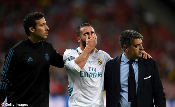 Ramos be tay Salah anh 13