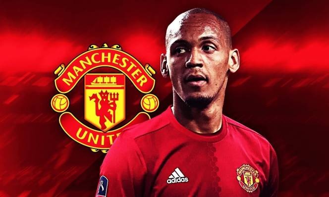Man Utd khong mat Fabinho, don gian vi Mourinho khong can hinh anh
