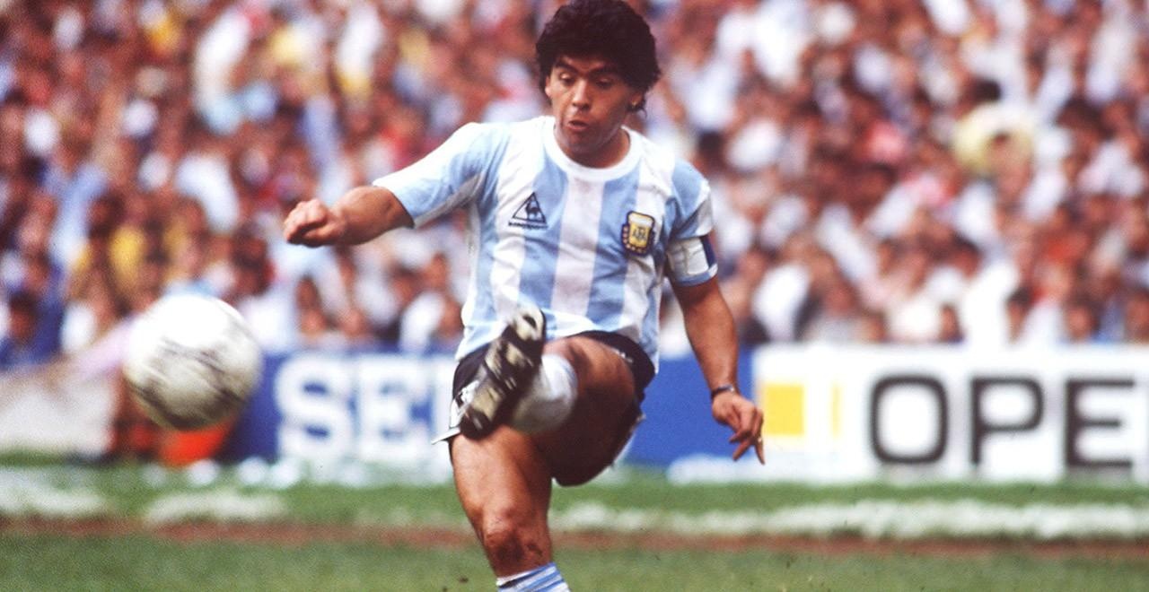 10 mẫu áo đấu đẹp nhất lịch sử World Cup ảnh 9 10 mau ao dau dep nhat lich su World Cup anh 9