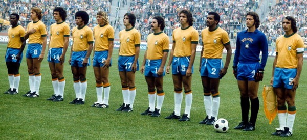 10 mẫu áo đấu đẹp nhất lịch sử World Cup ảnh 5 10 mau ao dau dep nhat lich su World Cup anh 5