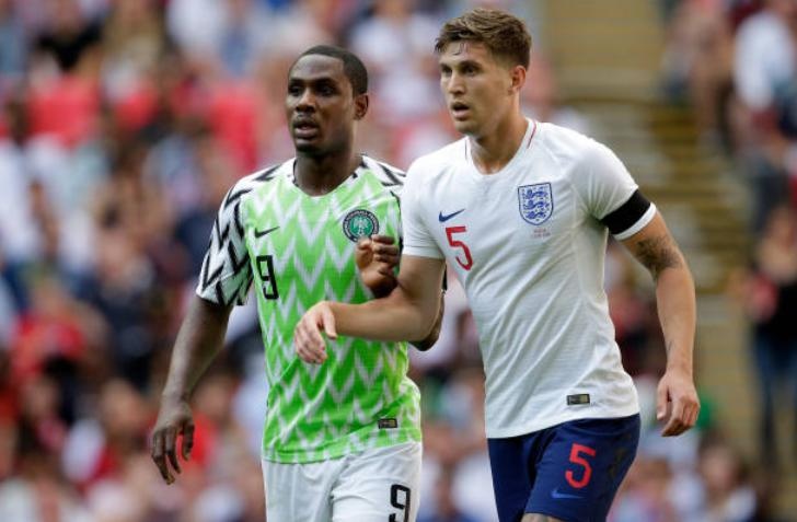 CDV phan nan vi ao dau cua Anh va Nigeria o tran giao huu hinh anh