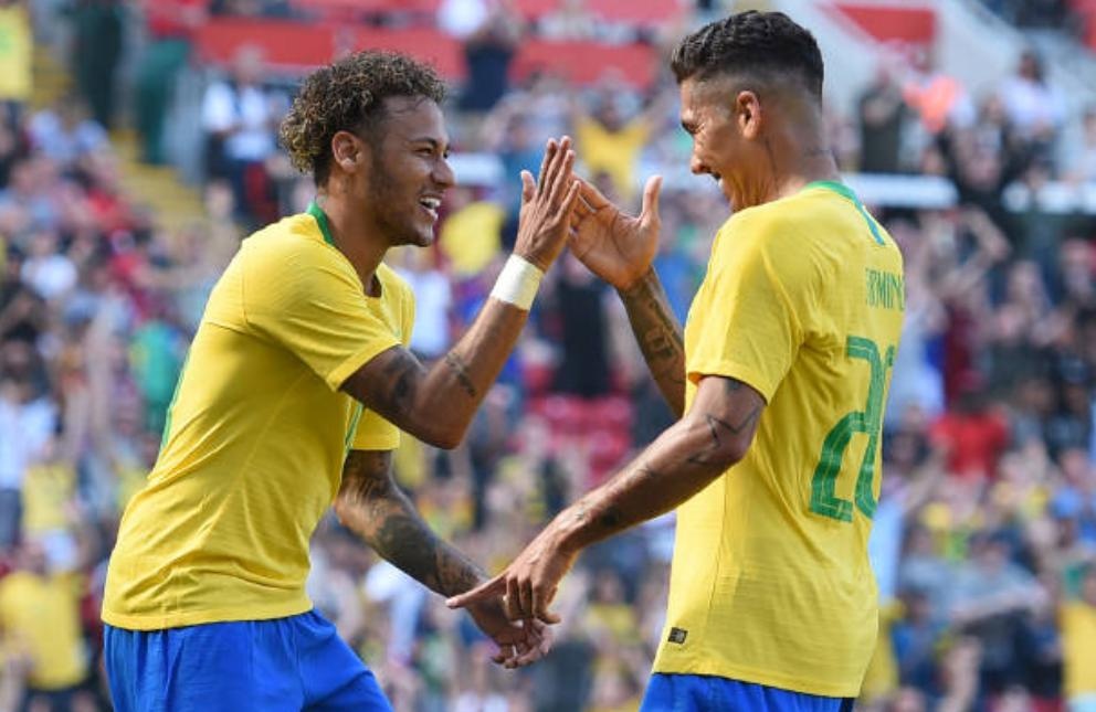 Ban thang solo cua Neymar vao luoi Croatia nhin tu khan dai hinh anh