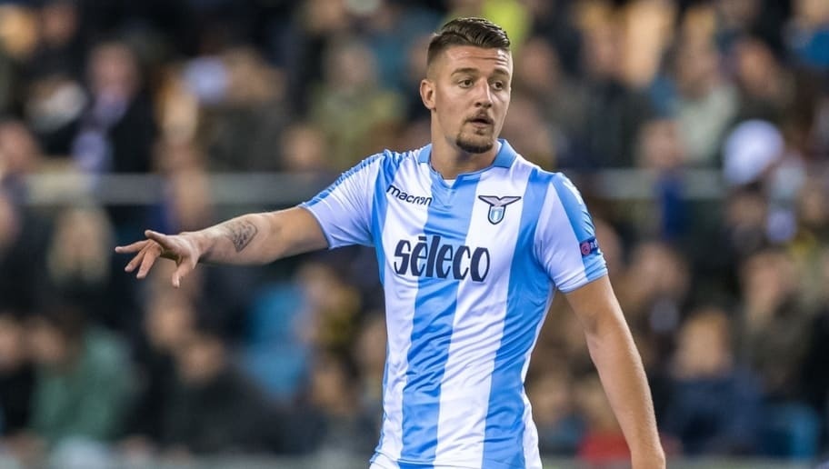 Fred kiem tra y te tai Man Utd anh 2