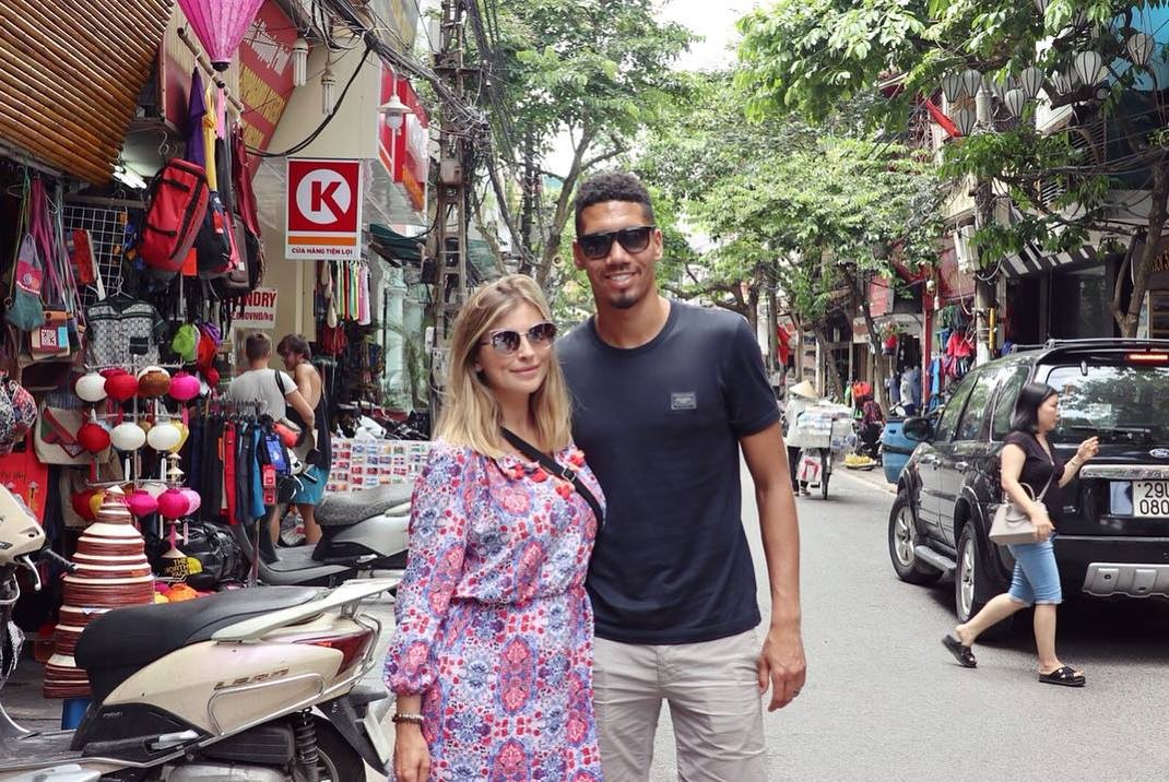 Hành trình thú vị của Chris Smalling tại Việt Nam ảnh 4 Hanh trinh thu vi cua Chris Smalling tai Viet Nam anh 4